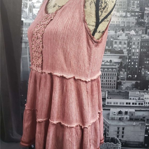 Knox Rose Pink Sleeveless Tunic with Lace Detail - Picture 6 of 7